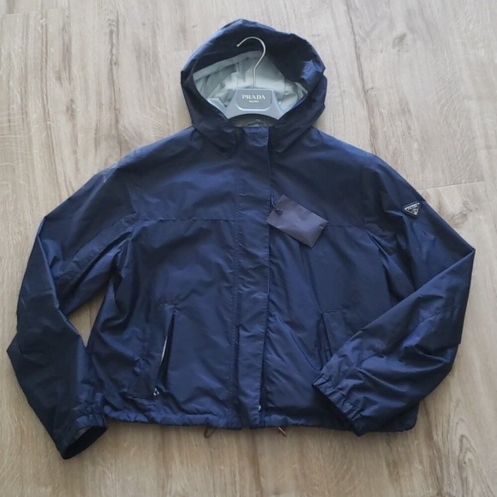 Prada Womens Navy Chic Feminine Edgy Luxury Tan Belted Windbreaker Size 46 - Picture 2 of 7